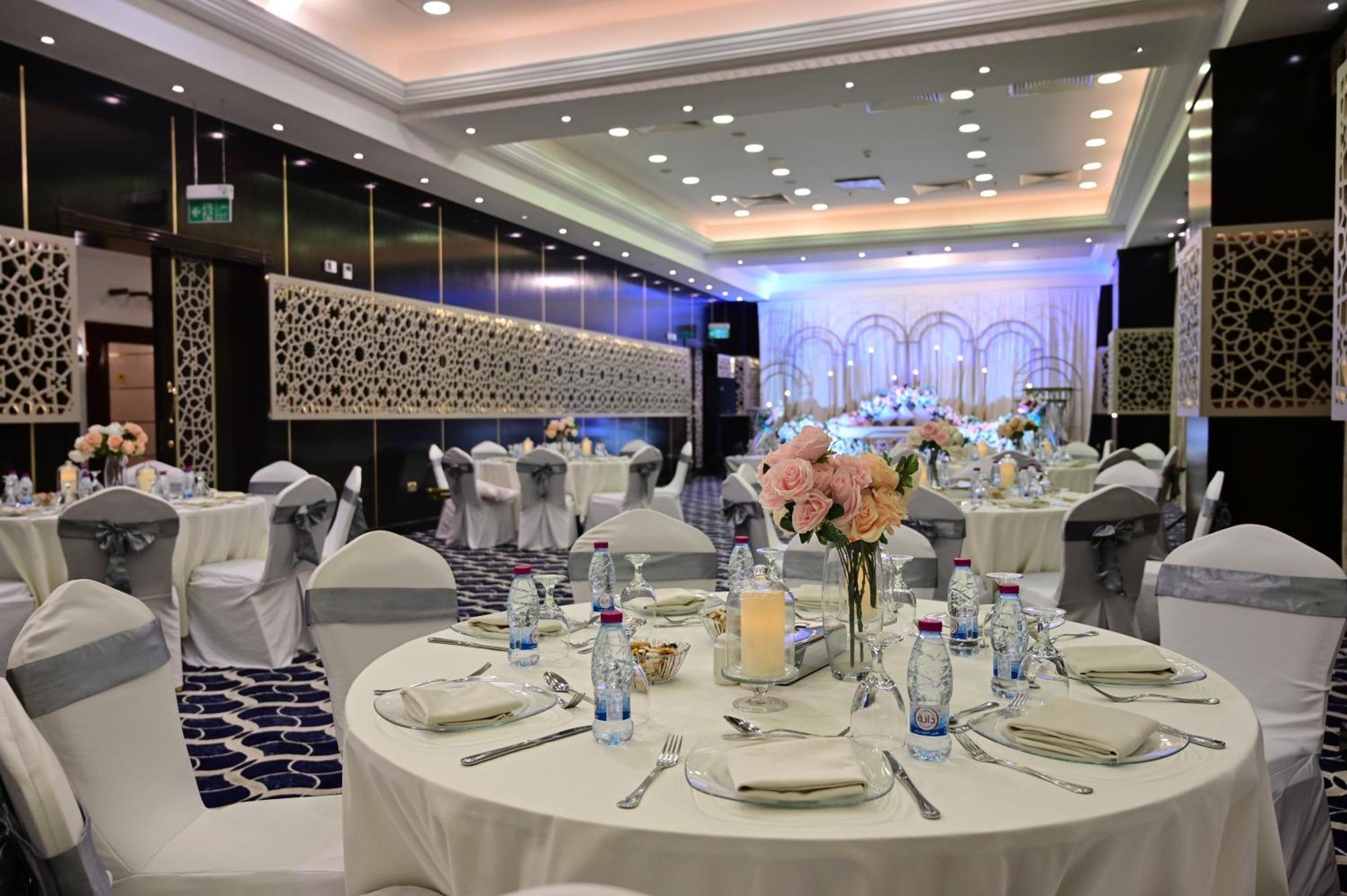 RETAJ AL RAYYAN ДОХА